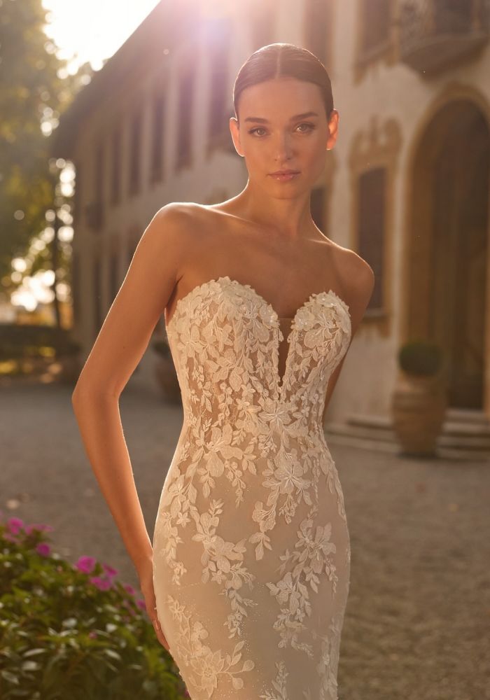 Robe de mariée ODETTA de ALBERTO PALATCHI – Nicéa Mariage Nice