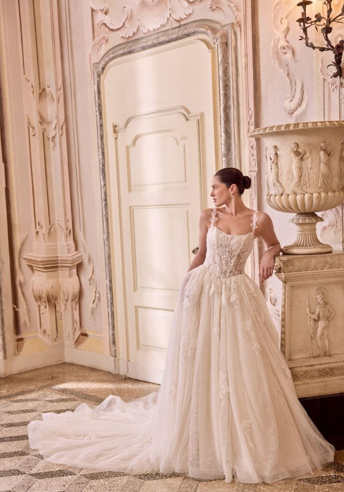 LAURA 88487 Prochainement en boutique