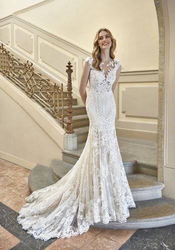 robe fourreau dentelle