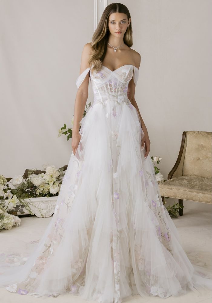 Robe de mariée 1010044 de MORILEE – Matière : tulle – bretelles amovibles, broderie florale, corset transparent	—
