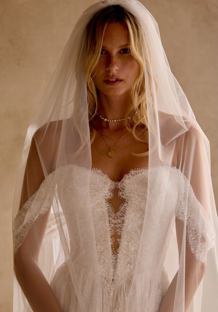 Robe de mariée 66459 de LILLIAN WEST – Nicéa Mariage Nice