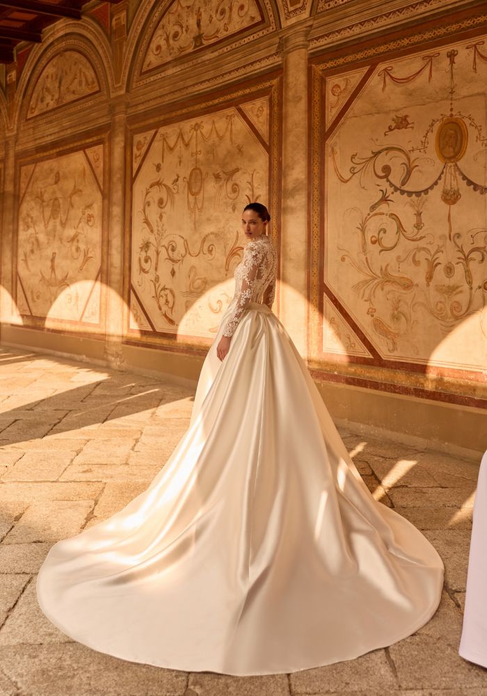 Robe de mariée YEMI de ALBERTO PALATCHI – Nicéa Mariage Nice