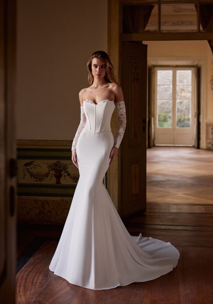 Robe de mariée MICKAELA de ALBERTO PALATCHI – Nicéa Mariage Nice