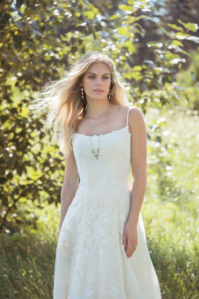 ROBE DE MARIÉE 6496 Lillian West - Collection 2018